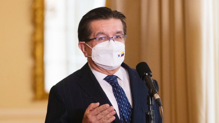 Ómicron ya circula en Colombia: así lo anunció el Ministro Ómicron ya circula en Colombia: así lo anunció el Ministro | RTA Noticias