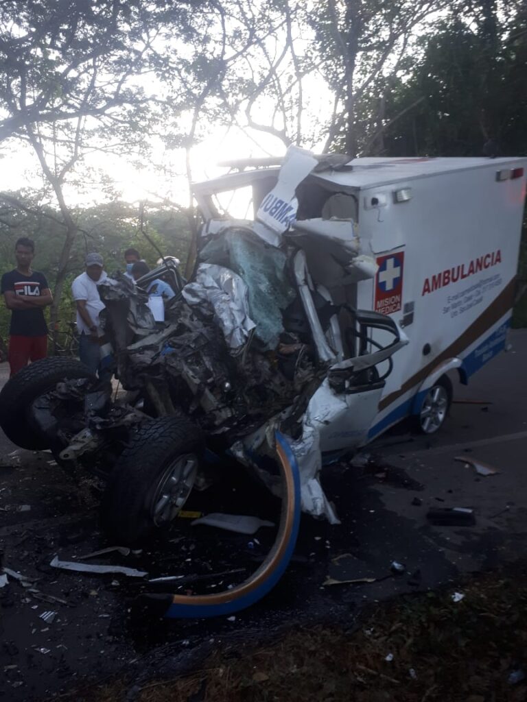 Trágico accidente dejó como saldo 4 muertos y un herido WhatsApp-Image-2021-12-12-at-7.40.52-AM