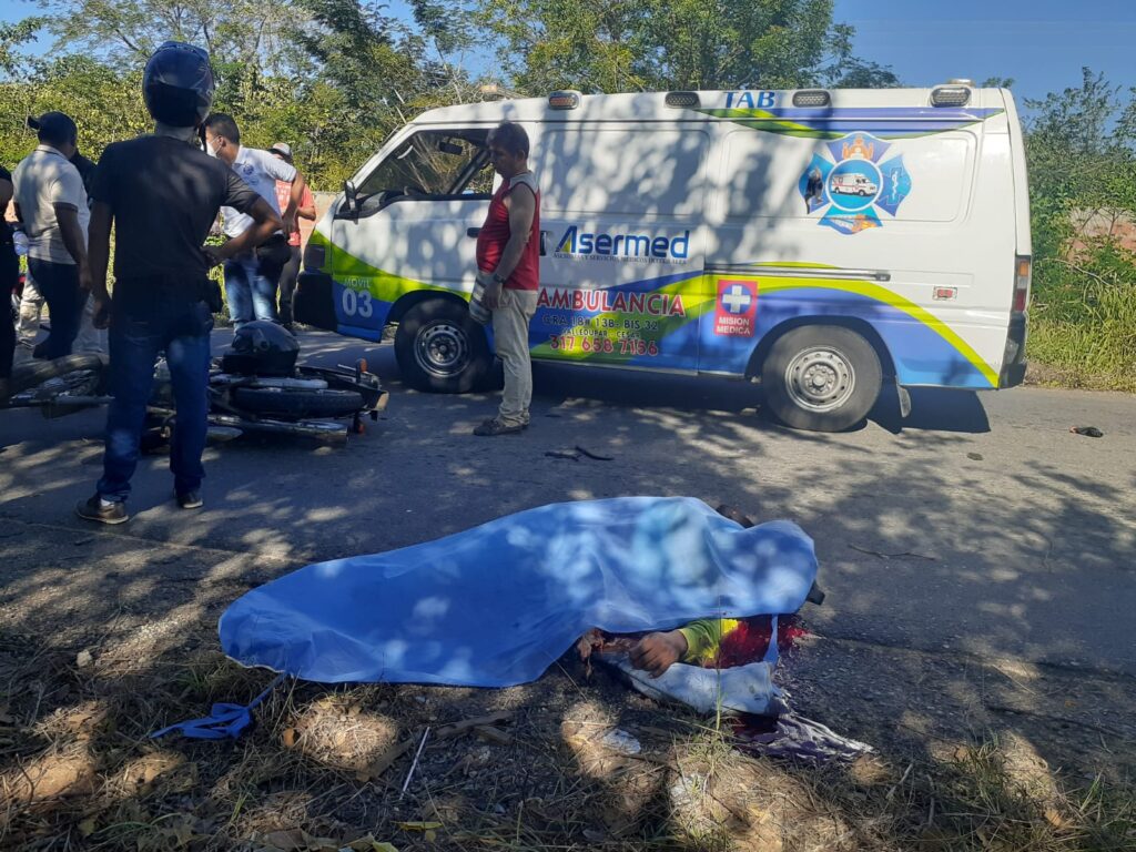 Un muerto y un herido en accidente de tránsito | RTA Noticias