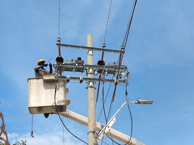 1_este_miercoles_afinia_realiza_mantenimiento_en_la_subestacion_ariguani-e1604500249474