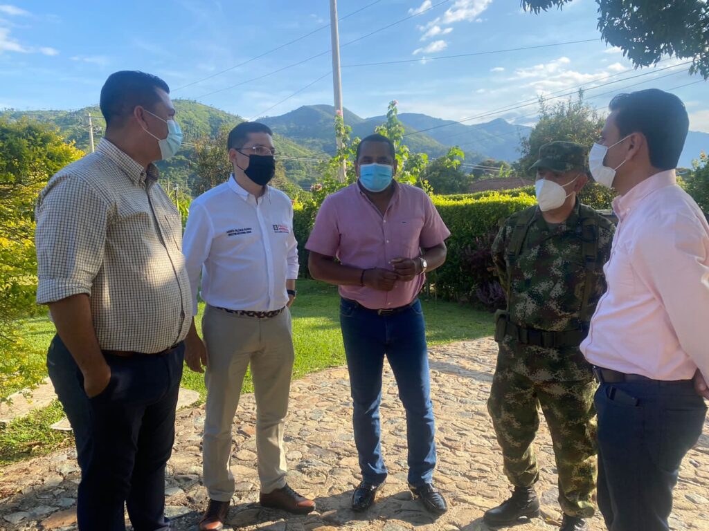 Despliegan presencia del ejército en Pueblo Bello | RTA Noticias