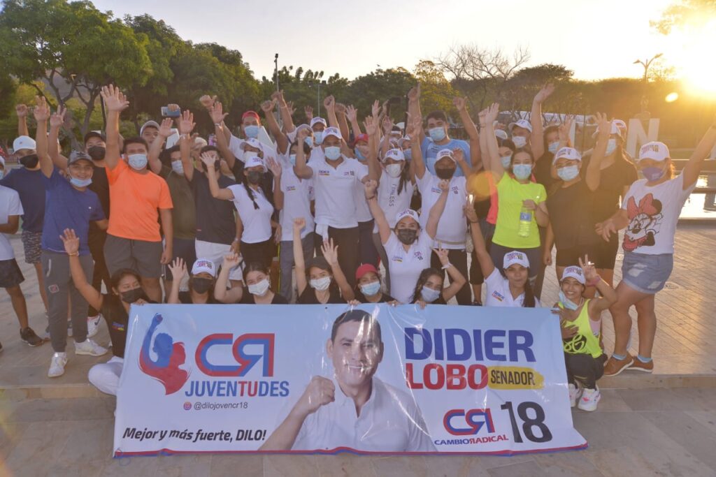 Senador Didier Lobo, se fue de rumbaterapia a Hurtado Senador Didier Lobo, se fue de rumbaterapia a Hurtado | RTA Noticias