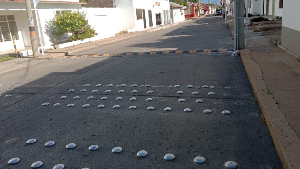 Instalan reductor de velocidad en sector azotado por accidentes | RTA Noticias