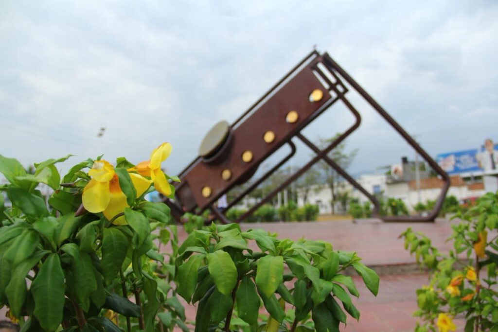 Monumento 'Mi pedazo de acordeón': en honor a 'Alejo' Durán | RTA Noticias