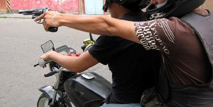 Mensajero recibe un disparo durante atraco en Álamos 1 Mensajero recibe un disparo durante atraco en Álamos 1 | RTA Noticias
