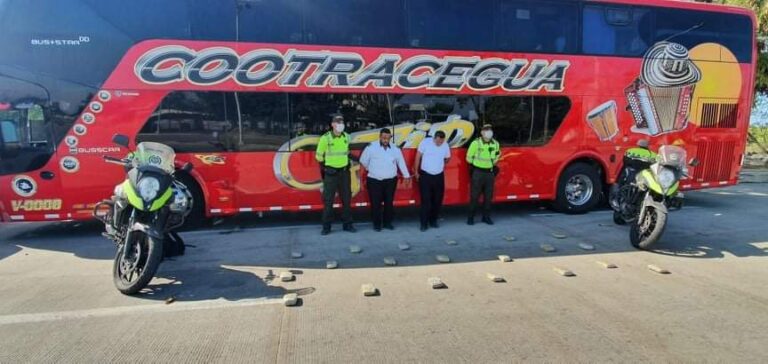 narco-bus