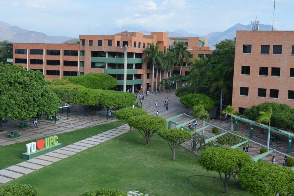 Hienas devoran la UPC | RTA Noticias