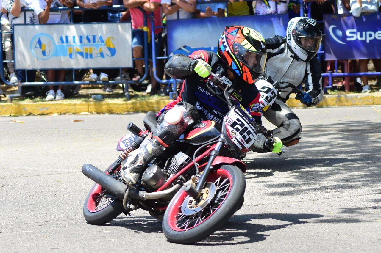 Adrenalina pura en válida de Motovelocidad WhatsApp-Image-2022-03-07-at-11.25.51-AM-1