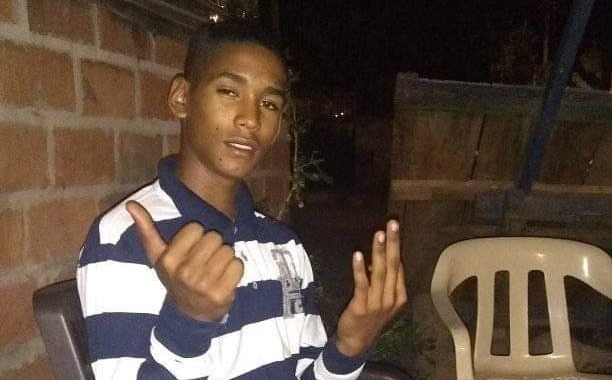 "Mi hijo no estaba robando": madre de menor asesinado | RTA Noticias