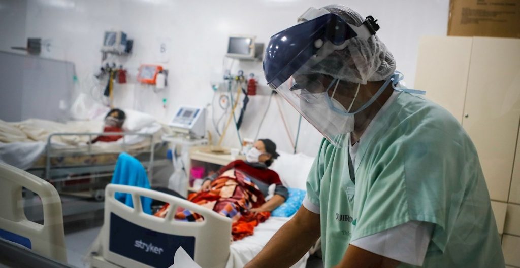 Así se mantienen las cifras de Covid-19 en Valledupar que-han-aprendido-medicos-covid-1024x529-1