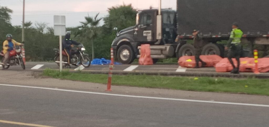 Tremendo accidente vial deja un muerto en El Paso | RTA Noticias