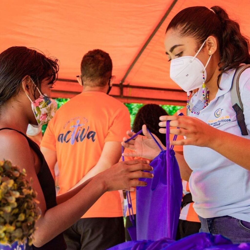 Aglojoven Colombia realiza brigadas sociales en el Cesar Aglojoven Colombia realiza brigadas sociales en el Cesar | RTA Noticias