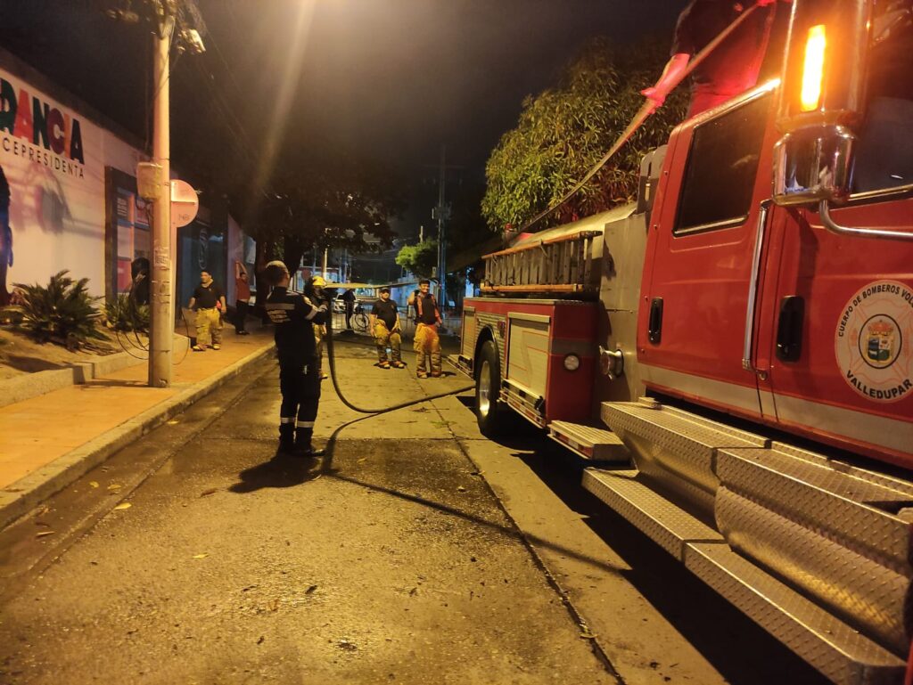 Fiscalía investiga causas del incendio en Registraduría | RTA Noticias