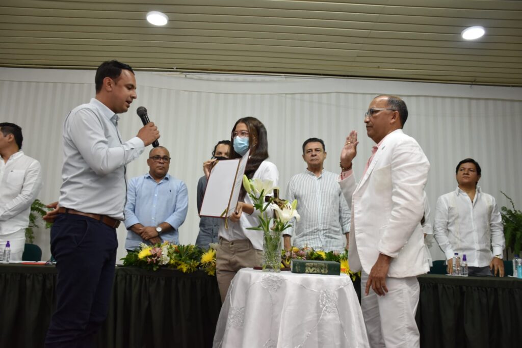 Rober Romero se posesionó como rector de la UPC | RTA Noticias