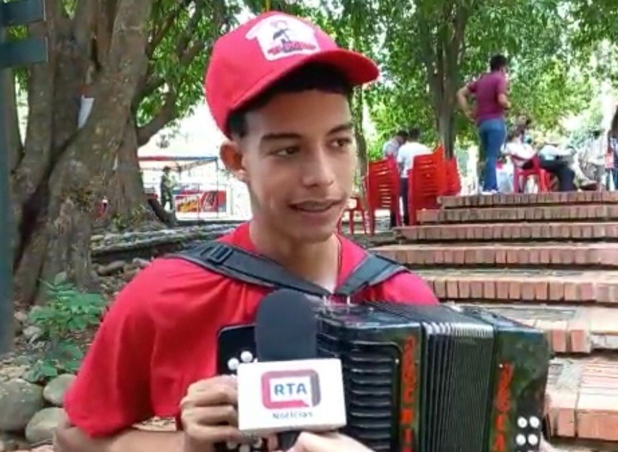 Cristián Campo sueña con ser Rey Juvenil del Festival | RTA Noticias