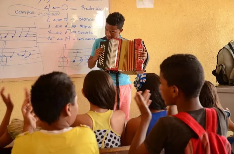 ‘Cátedra del Vallenato’ nueva asignatura en colegios de Valledupar catedra-del-vallenato-JOAQUIN_opt