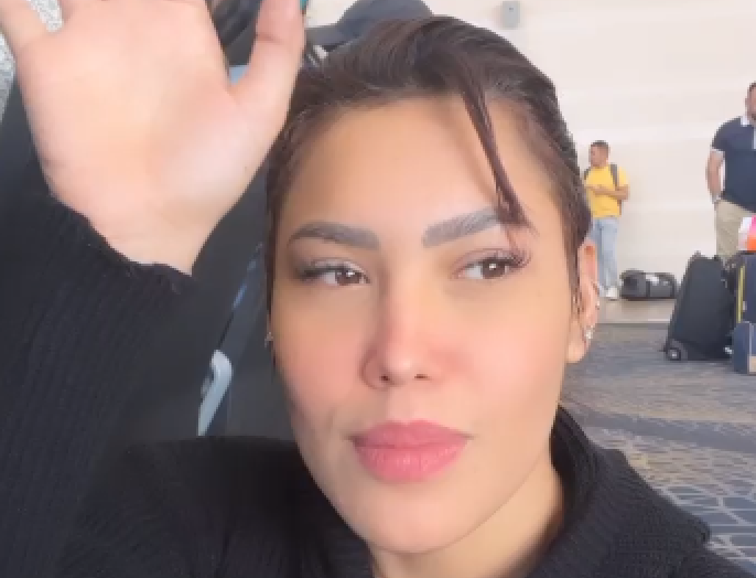 "El piloto tirando sabroso y uno esperando": Ana del Castillo descarga-1
