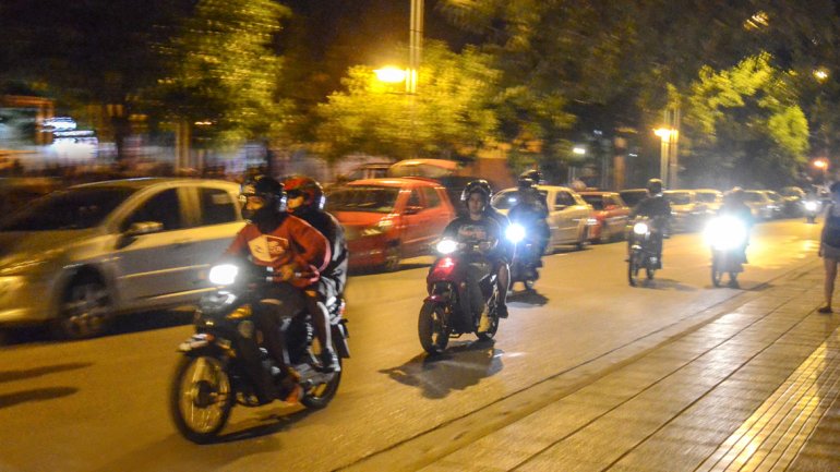 Durante Festival restringen circulación de motos en la noche Durante Festival restringen circulación de motos en la noche | RTA Noticias