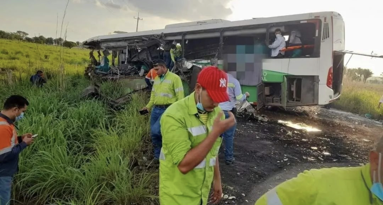 Se accidentó bus con trabajadores de Drummond 48679CB8-7750-4626-AB62-43B39158F06B