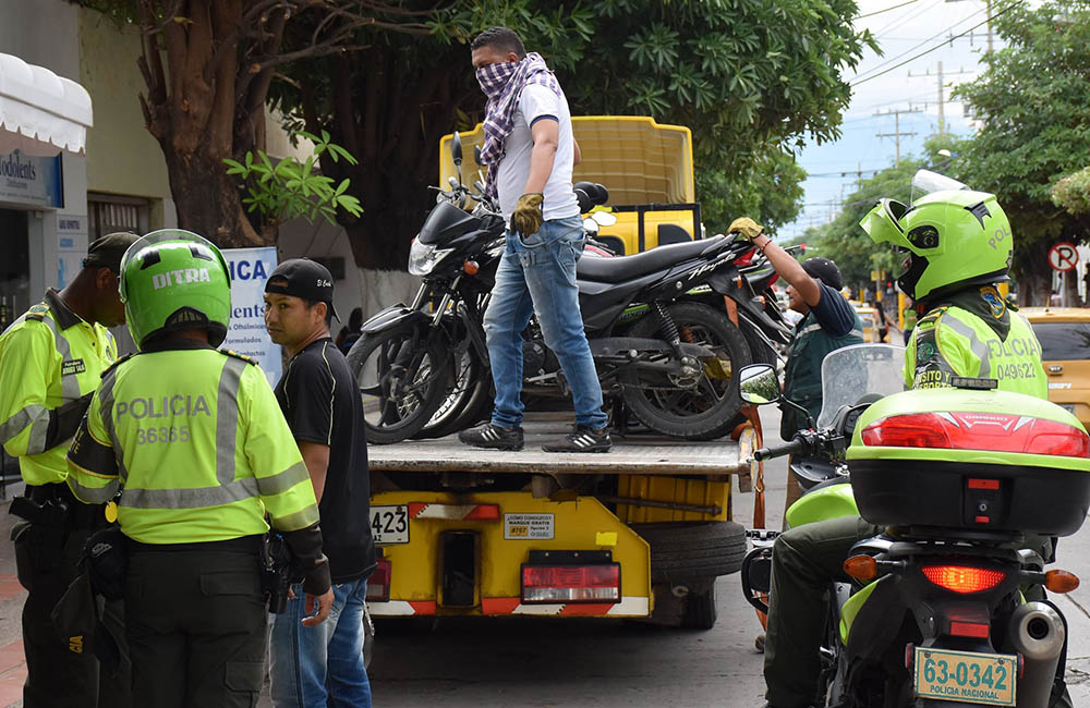 Inicia control en vías apoyado en dispositivos electrónicos | RTA Noticias