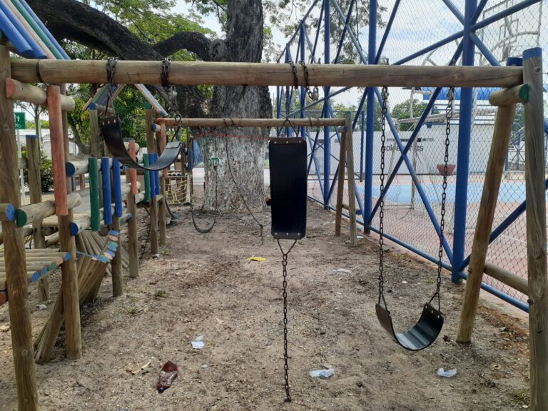 "La drogadicción quiere tomarse el parque" en Villa Castro WhatsApp-Image-2022-05-06-at-7.08.51-PM