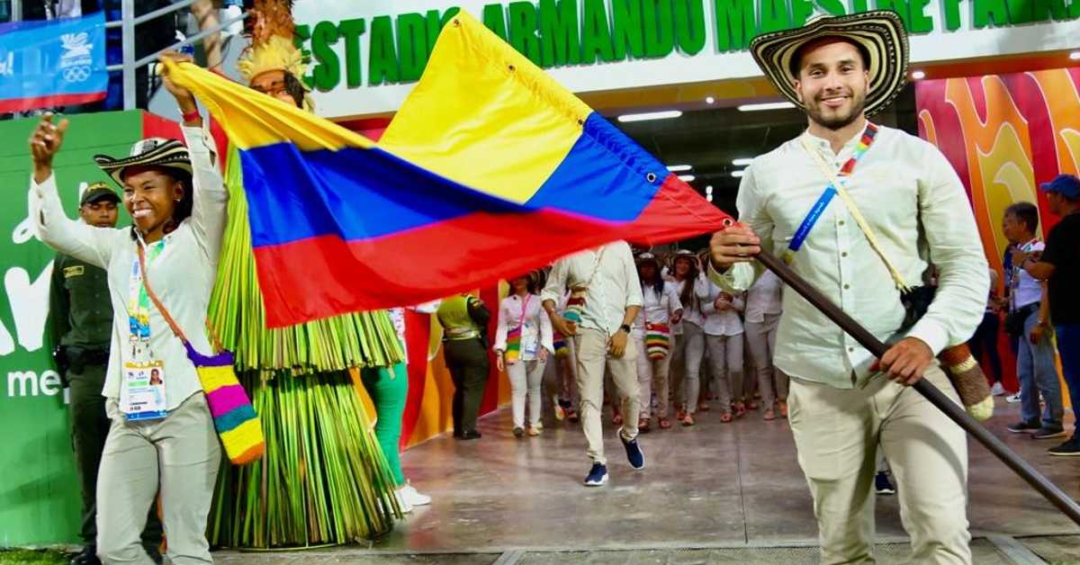 1200X628-Inicio-del-desfile-de-la-delegacion-colombiana-en-inauguracion-Juegos-Bolivarianos-en-Valledupar-24-JUN-2022.-Foto-www.olimpicocol.co_