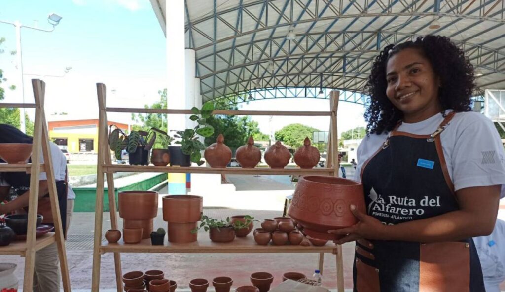Gases del Caribe inaugurará vitrina artesanal de alfarería Gases del Caribe inaugurará vitrina artesanal de alfarería | RTA Noticias