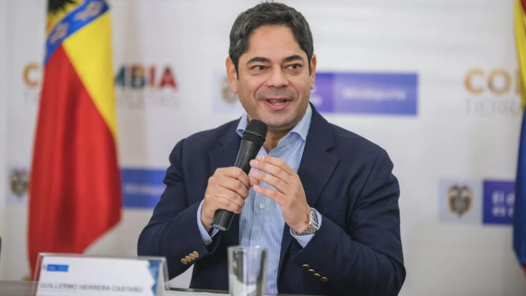 Aprueban decreto de "Becas por Impuestos" | RTA Noticias