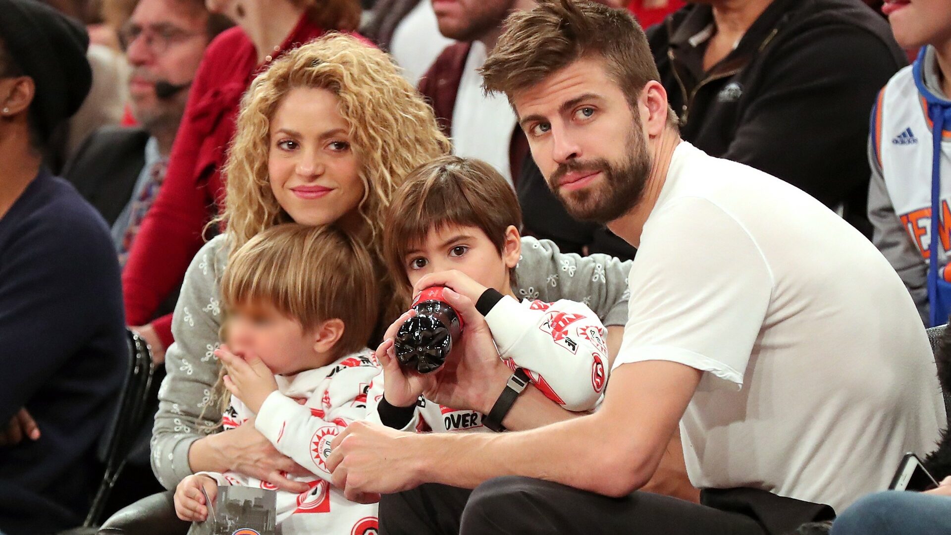 Shakira confirma su separación con Gerard Piqué Shakira-y-Pique-se-separan-e1654200800750