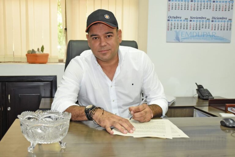 Luis Eduardo Calderón, nuevo gerente de Emdupar WhatsApp-Image-2022-06-05-at-11.31.43-AM