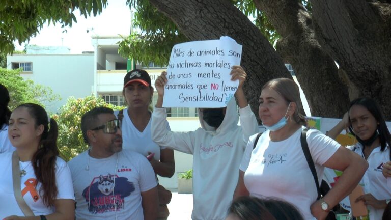En la plaza Alfonso López rechazaron el maltrato animal WhatsApp-Image-2022-06-15-at-5.43.46-PM