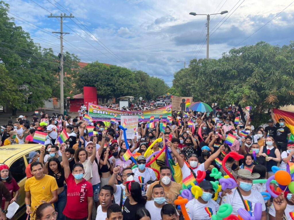 Crean mesa departamental a comunidad LGBTIQ+ | RTA Noticias