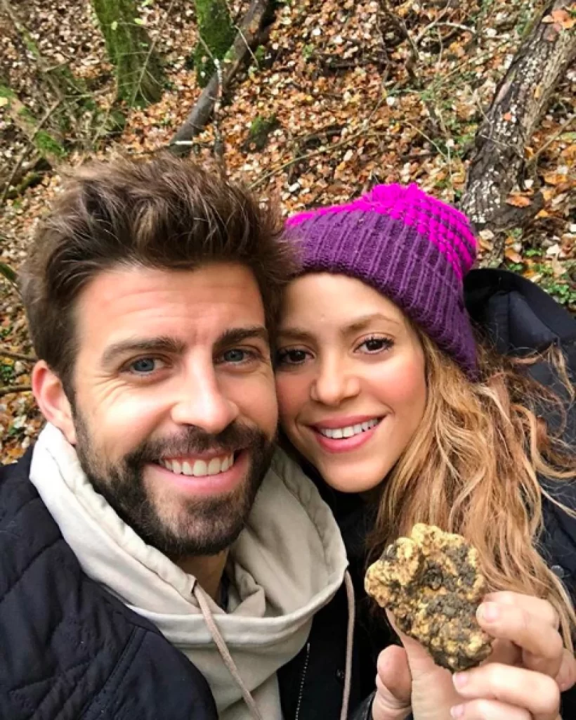 Shakira confirma su separación con Gerard Piqué Shakira confirma su separación con Gerard Piqué | RTA Noticias