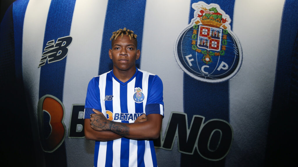 Jesús Díaz, hermano de Luis Díaz, es presentado en el Porto | RTA Noticias