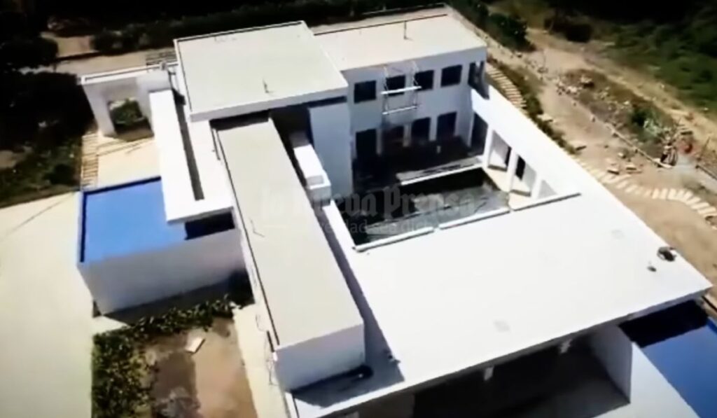 Implicado en robo del dinero de la paz construye mansión en Valledupar | RTA Noticias