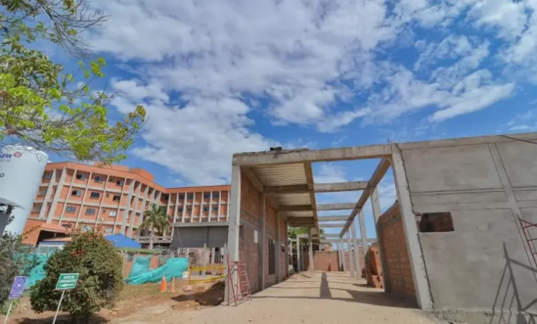 ¿Por qué está paralizada la obra de la Urgencia del HRPL? Nueva-urgencias-Rosario-Pumarejo-2