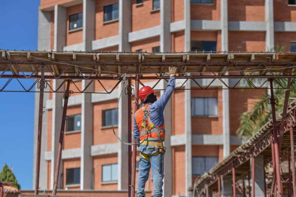 ¿Por qué está paralizada la obra de la Urgencia del HRPL? | RTA Noticias