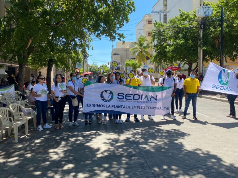 Trabajadores de la Dian, Seccional Valledupar, en protesta WhatsApp-Image-2022-07-07-at-2.27.29-PM