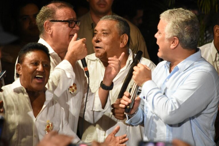 Críticas a Iván Duque, por parranda vallenata en Patillal photo1659015884-3-1