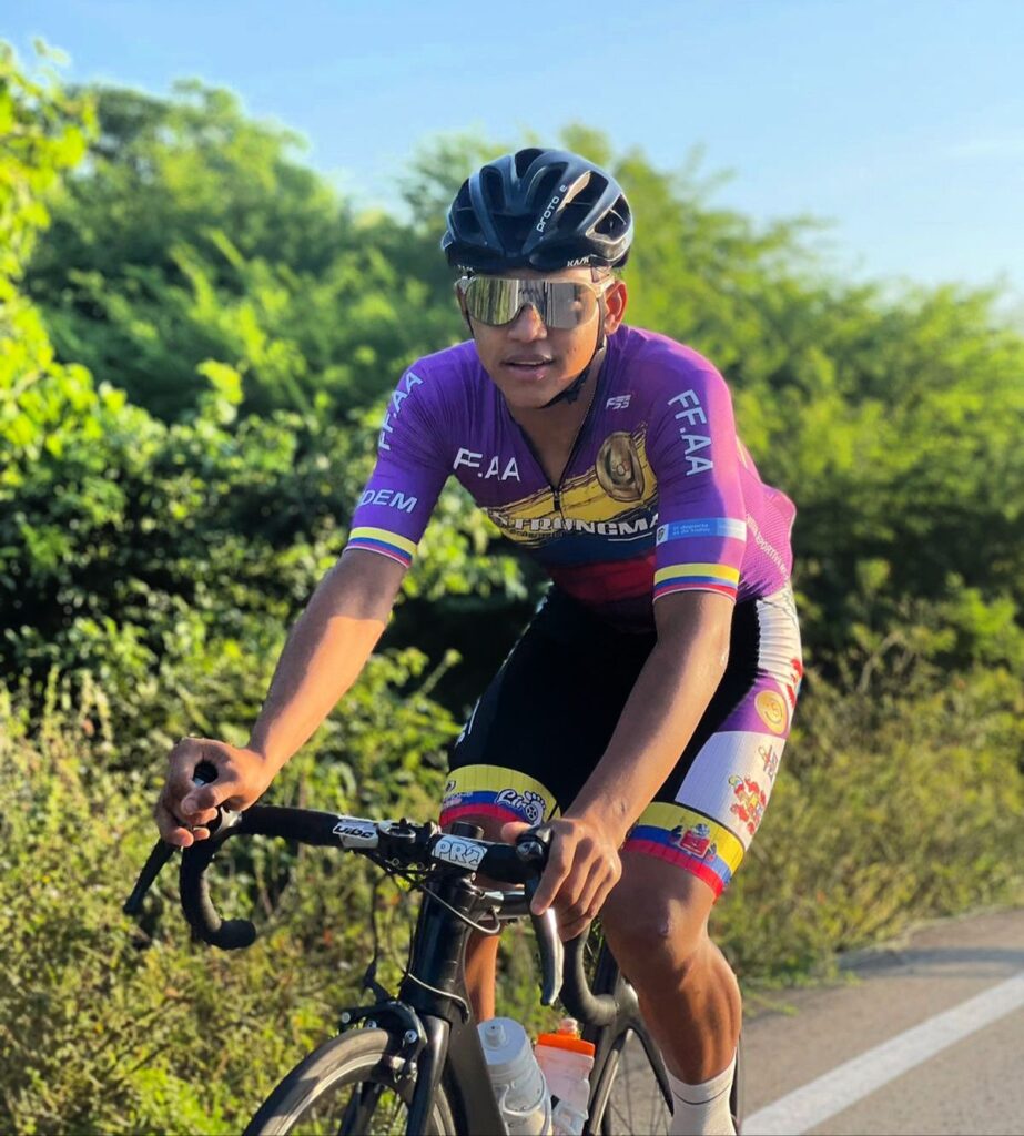 Ciclista vallenato fue fichado por un equipo profesional | RTA Noticias