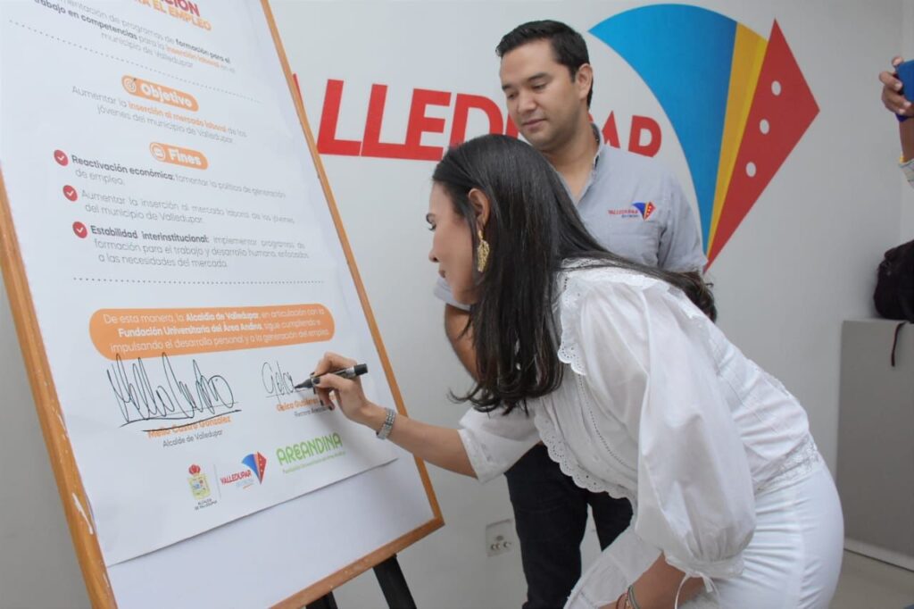 Lanzan estrategia para mejorar índice de desempleo | RTA Noticias