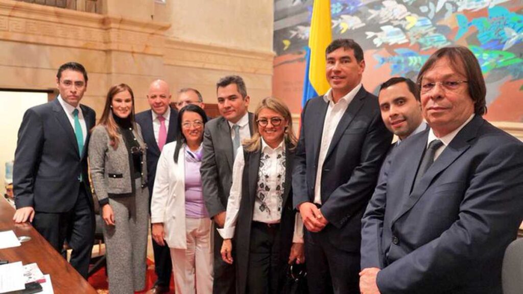 Petro posesionó a los nueve magistrados del CNE | RTA Noticias