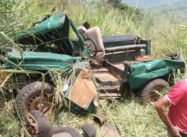 Campero cae a un abismo y deja cuatro personas muertas WhatsApp-Image-2022-09-10-at-3.54.41-PM