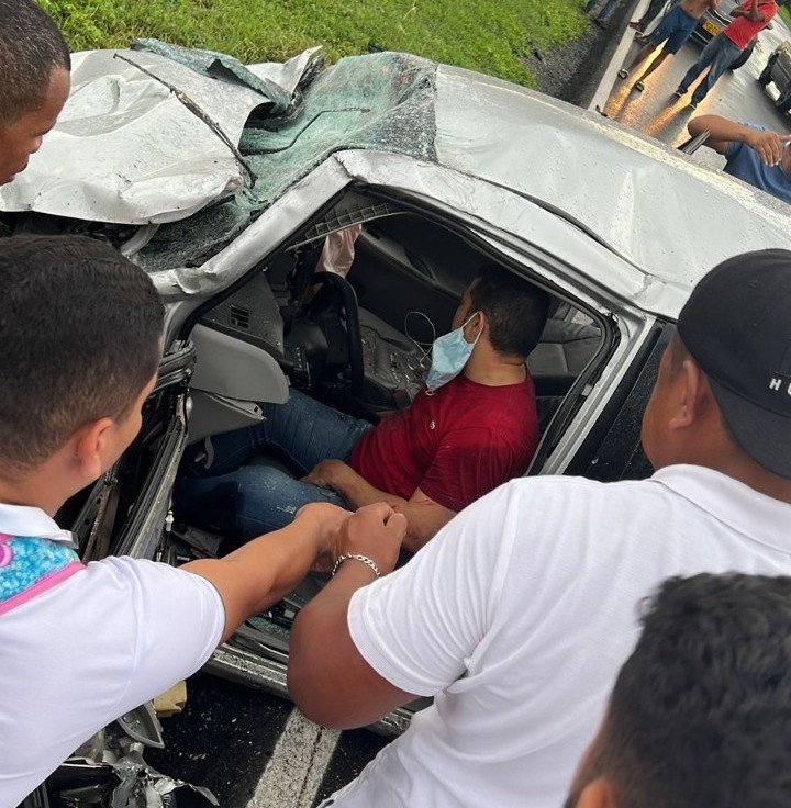 Accidente entre el Cesar y la Guajira deja dos muertos | RTA Noticias