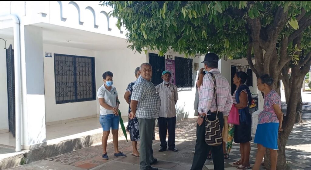 Ladrones se llevaron la comida de 135 abuelos en Valledupar | RTA Noticias