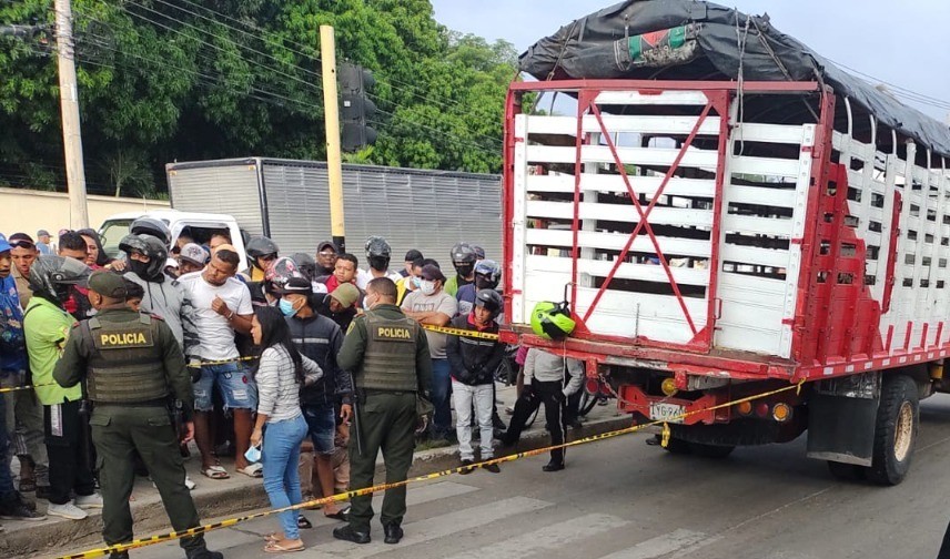 Niño de 7 años murió al caer de un carromula Niño de 7 años murió al caer de un carromula | RTA Noticias