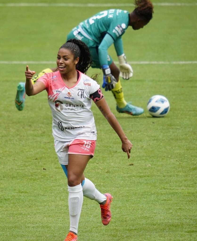 Maireth se proclamó campeona en Ecuador Maireth se proclamó campeona en Ecuador | RTA Noticias