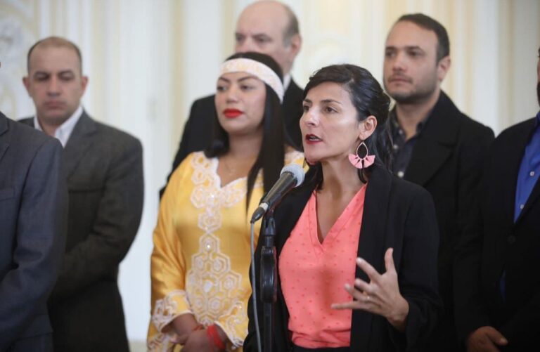 Tarifas de energía bajarán a partir de noviembre en-noviembre-bajara-la-tarifa-de-energia-electri-anuncia-ministra-velez