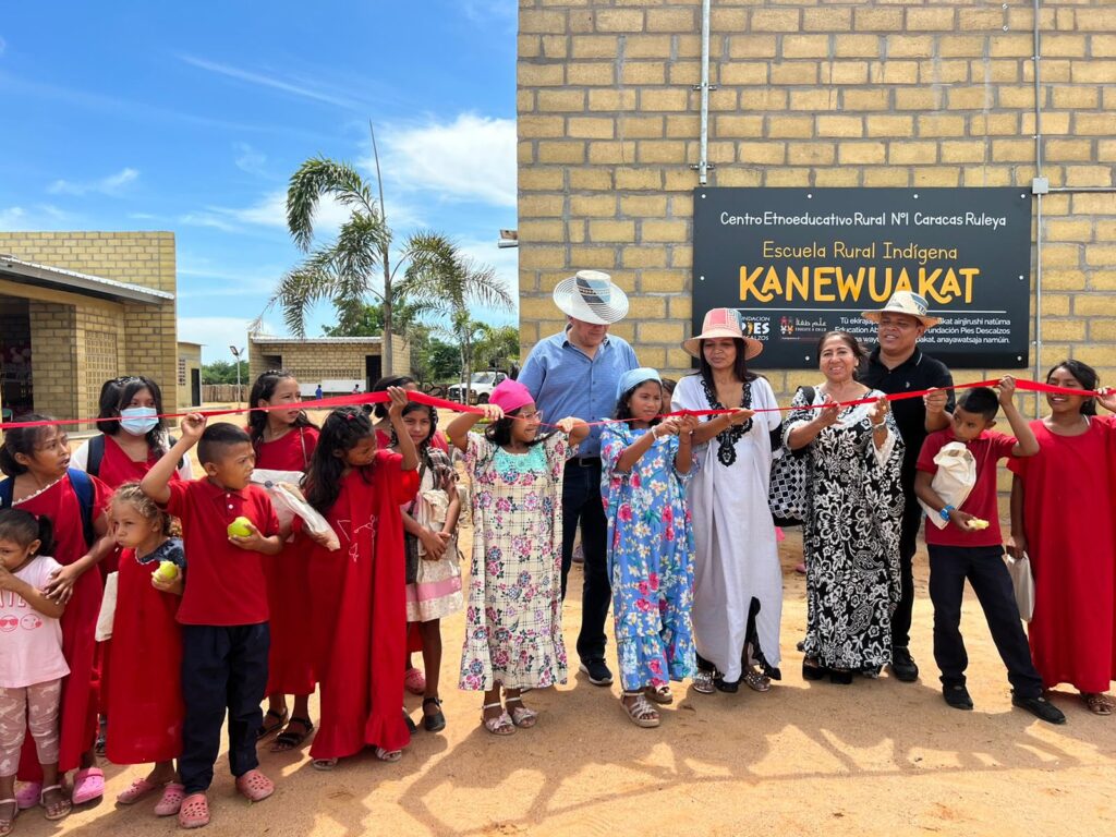 Shakira anunció inauguración de colegio en La Guajira | RTA Noticias