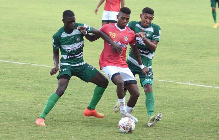 Valledupar FC cerró con derrota en casa WhatsApp-Image-2022-10-02-at-7.35.44-PM